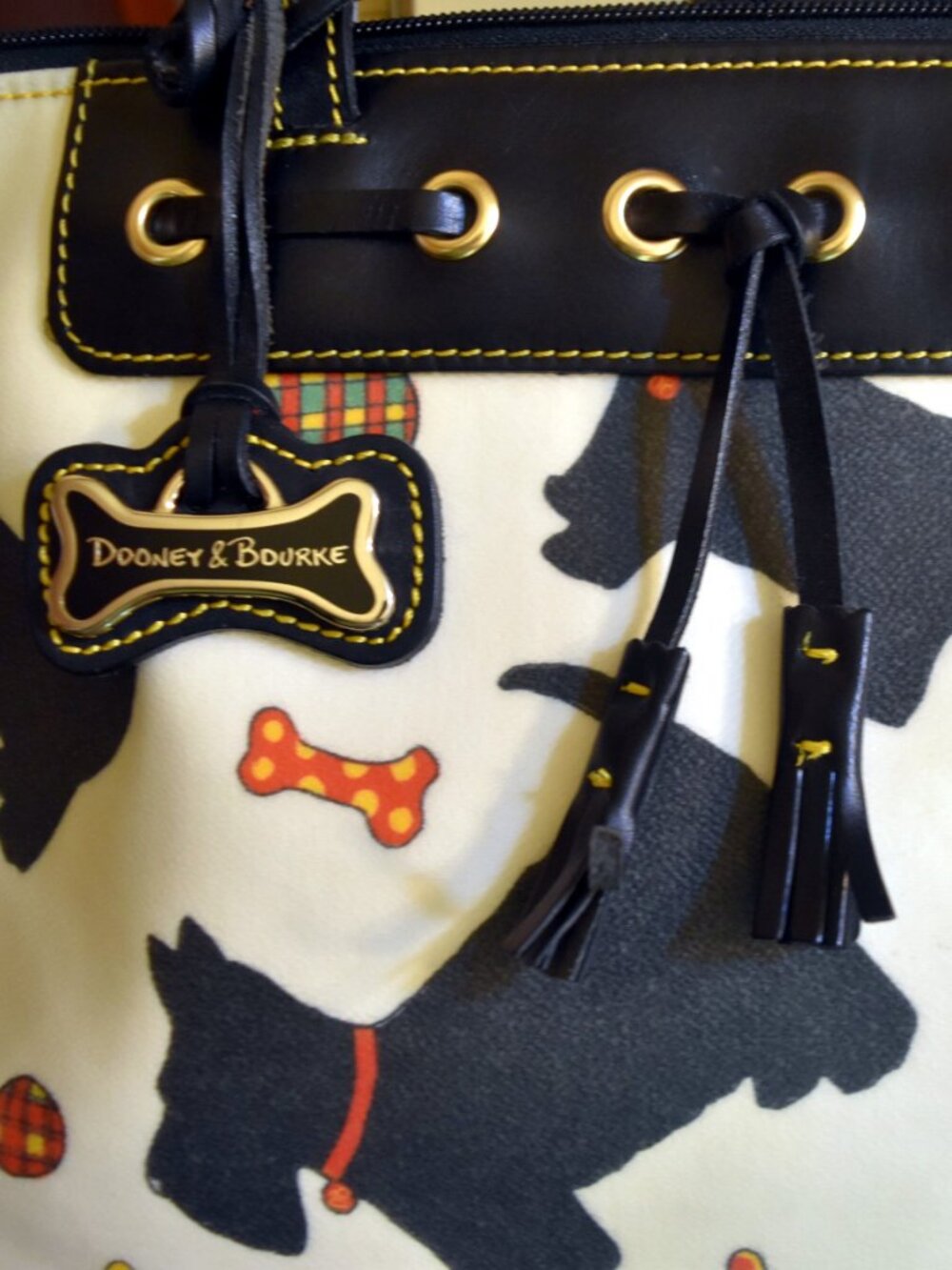 Dooney & Bourke Scottie Dog Print Tote Shoulder Bag USA Vintage Coated Canvas - Picture 4 of 11